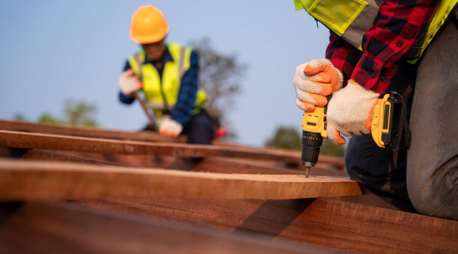 Professional residential roofers in Somers, IA